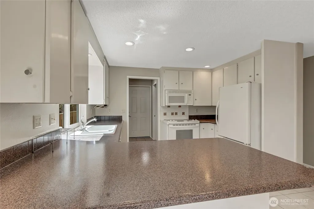7117 40th Street W Tacoma WA 98466