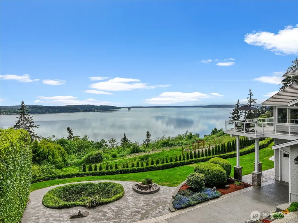 12624 95th Avenue NW Gig Harbor WA 98329