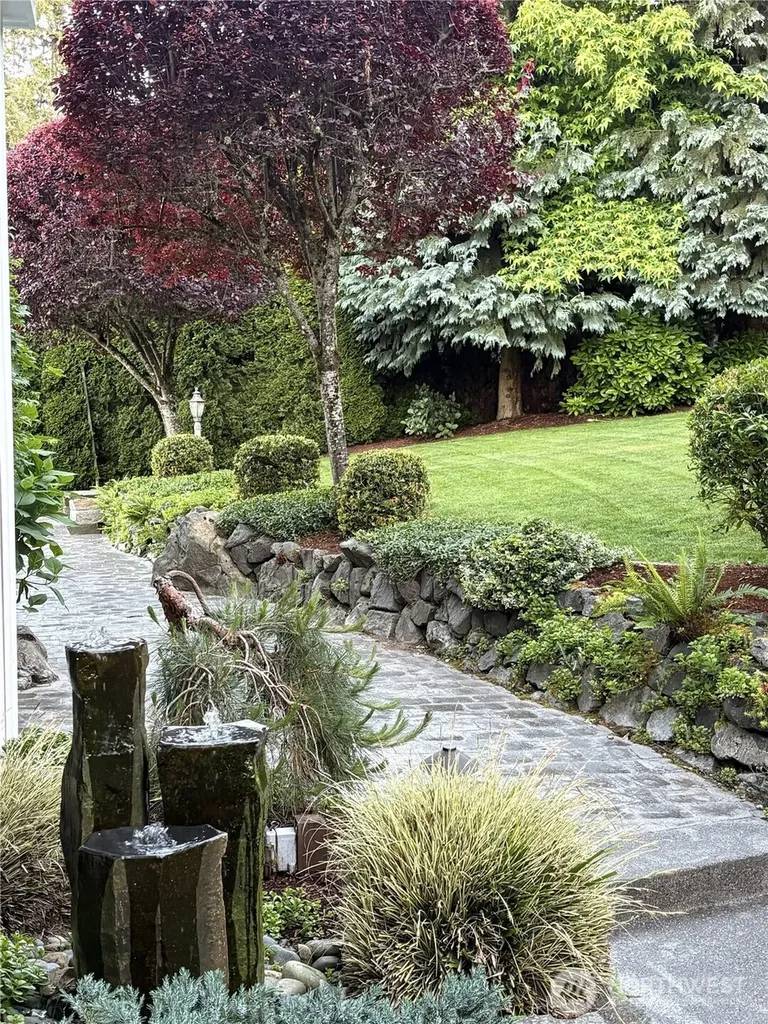 12624 95th Avenue NW Gig Harbor WA 98329
