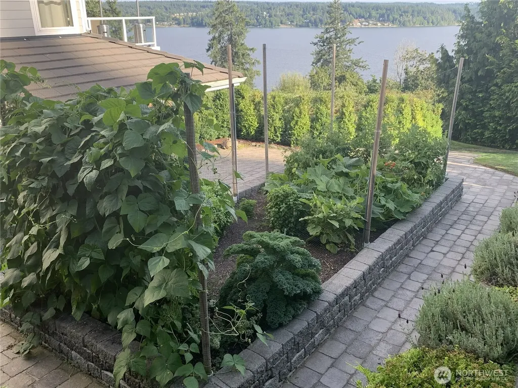 12624 95th Avenue NW Gig Harbor WA 98329