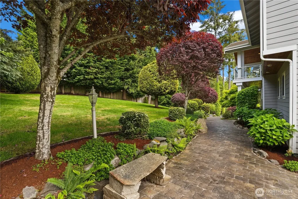 12624 95th Avenue NW Gig Harbor WA 98329