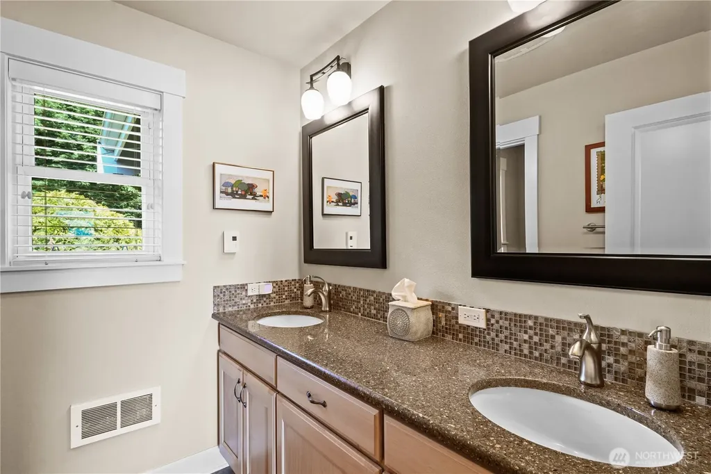 12624 95th Avenue NW Gig Harbor WA 98329