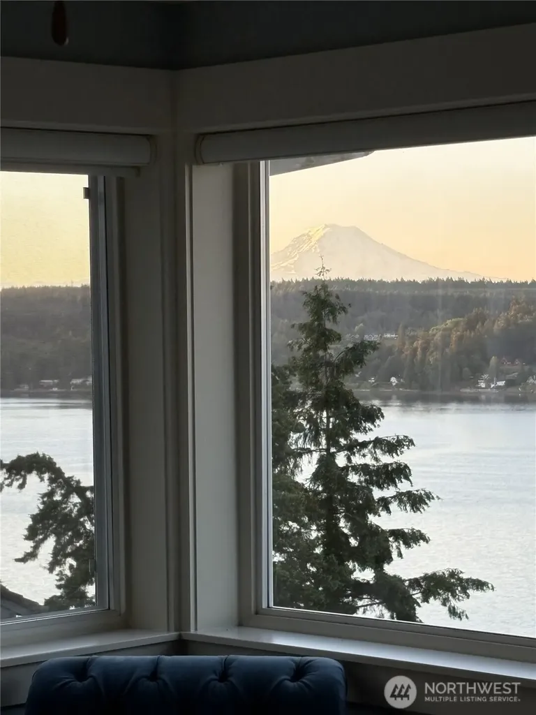 12624 95th Avenue NW Gig Harbor WA 98329