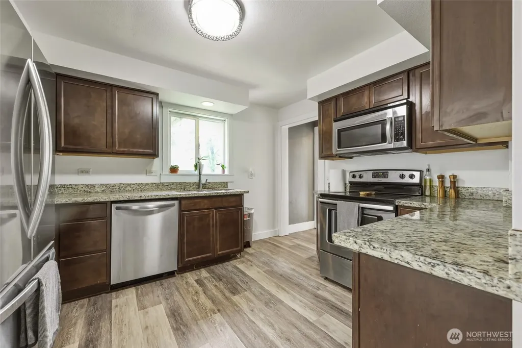 1005 Delphi Road SW Olympia WA 98512