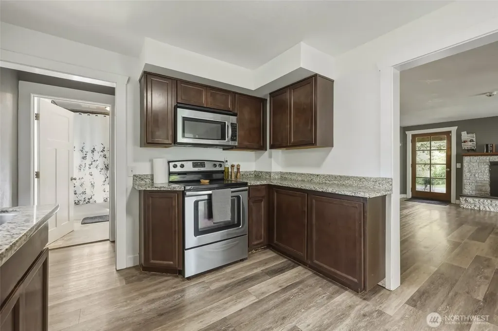 1005 Delphi Road SW Olympia WA 98512