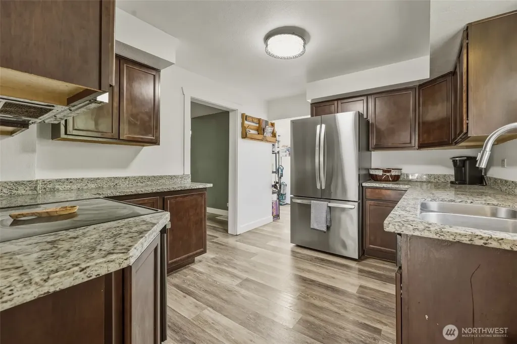 1005 Delphi Road SW Olympia WA 98512