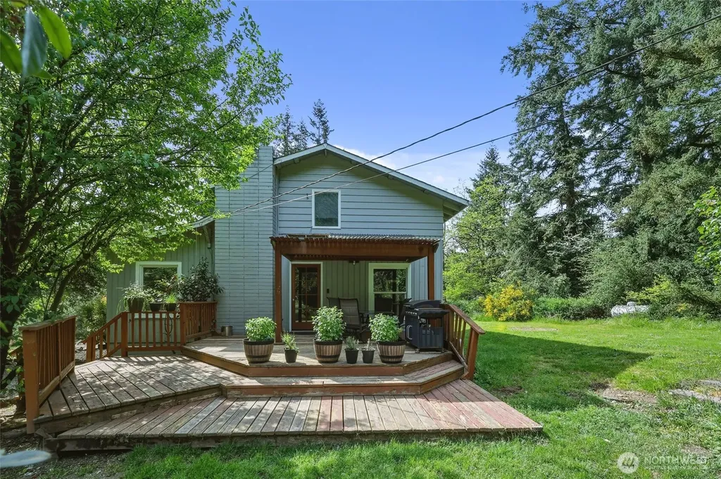 1005 Delphi Road SW Olympia WA 98512