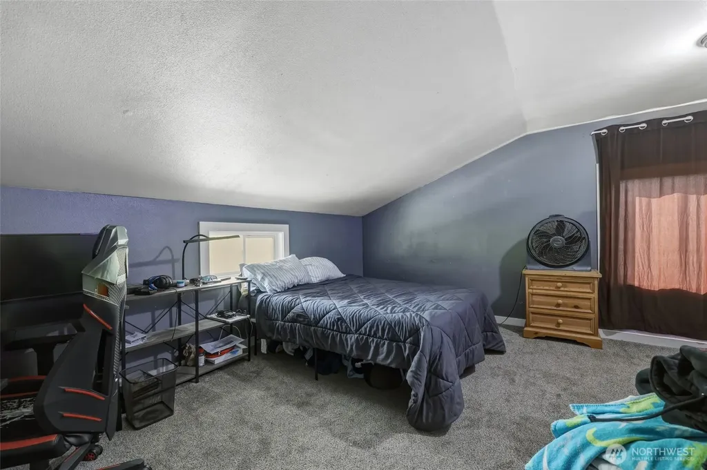 1005 Delphi Road SW Olympia WA 98512