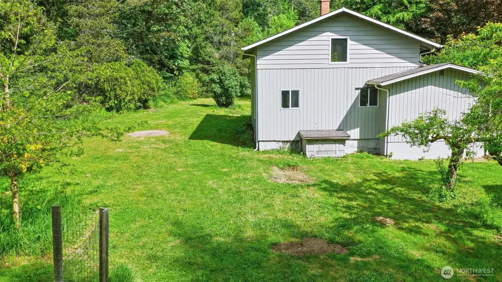 1005 Delphi Road SW Olympia WA 98512