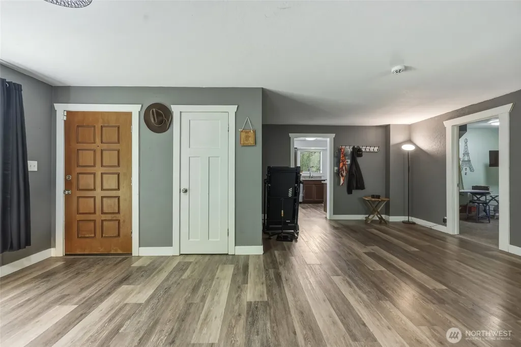 1005 Delphi Road SW Olympia WA 98512