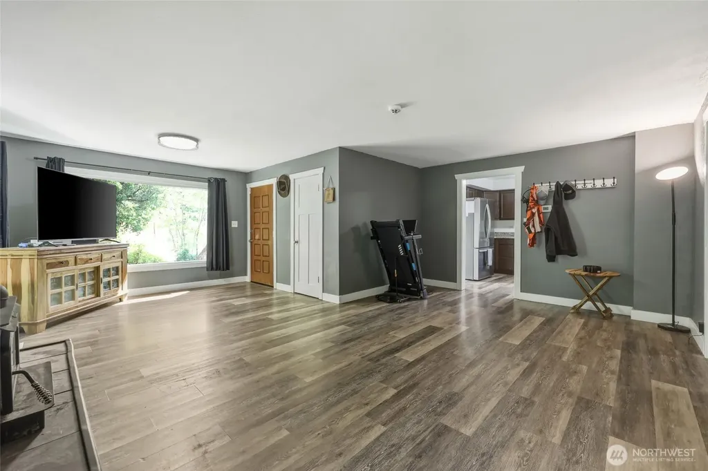 1005 Delphi Road SW Olympia WA 98512