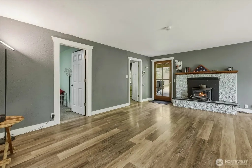 1005 Delphi Road SW Olympia WA 98512