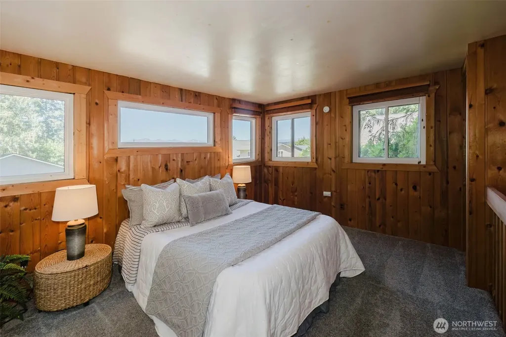 150 E Cedar Street Belfair WA 98528