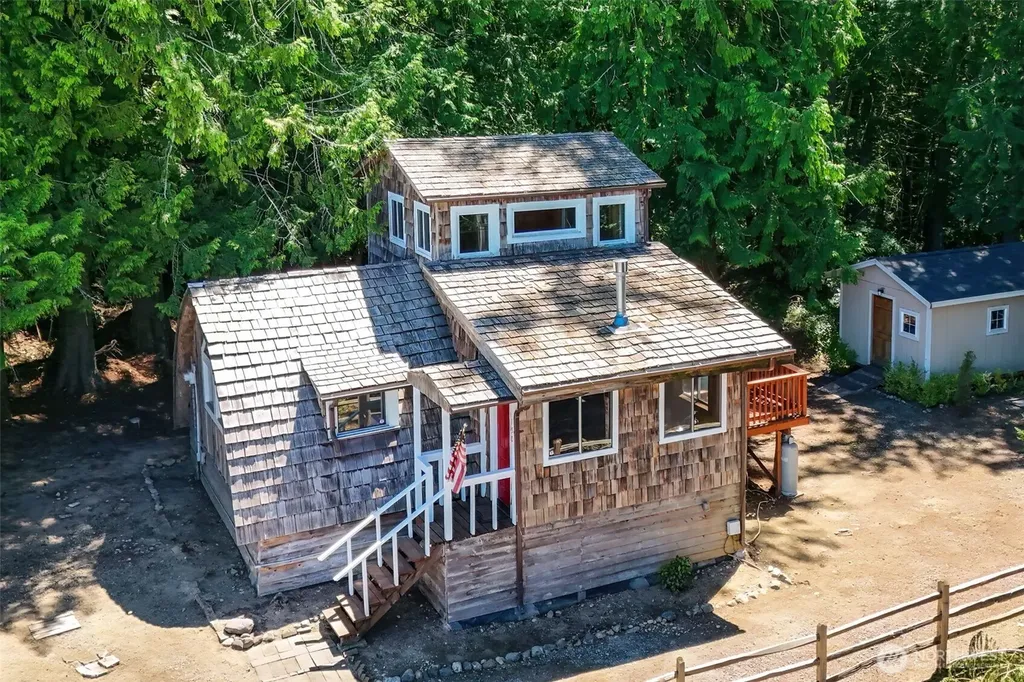 150 E Cedar Street Belfair WA 98528
