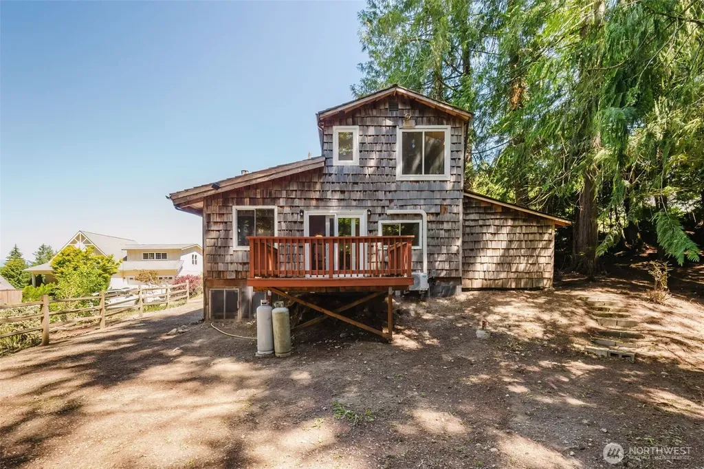 150 E Cedar Street Belfair WA 98528