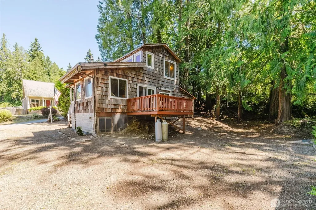 150 E Cedar Street Belfair WA 98528