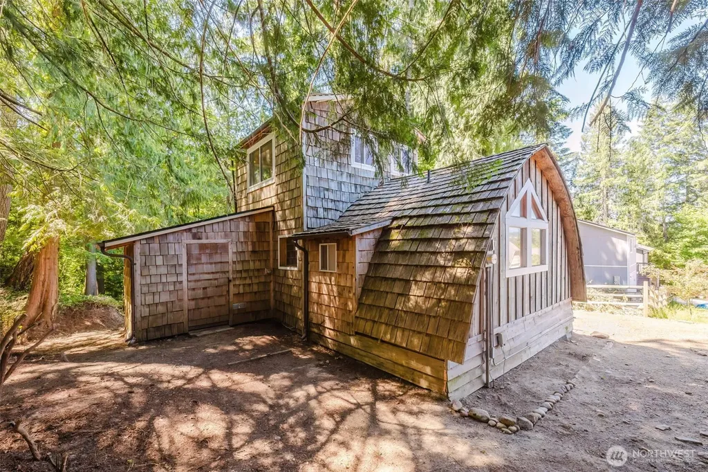 150 E Cedar Street Belfair WA 98528