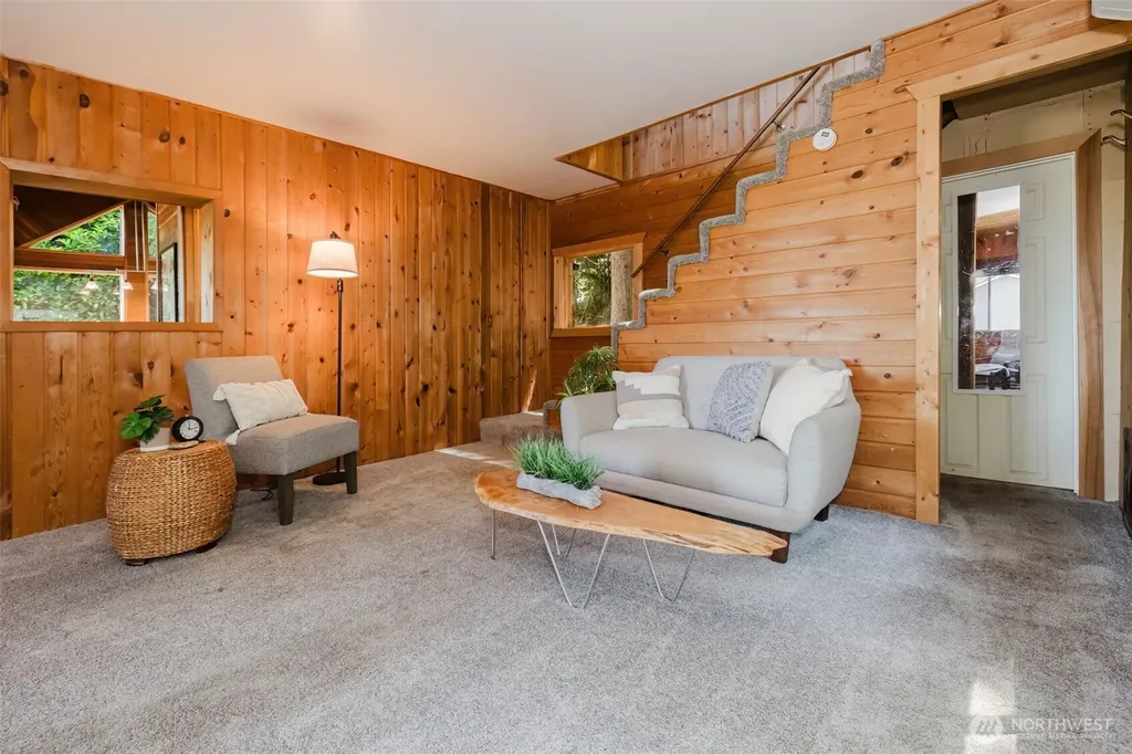 150 E Cedar Street Belfair WA 98528
