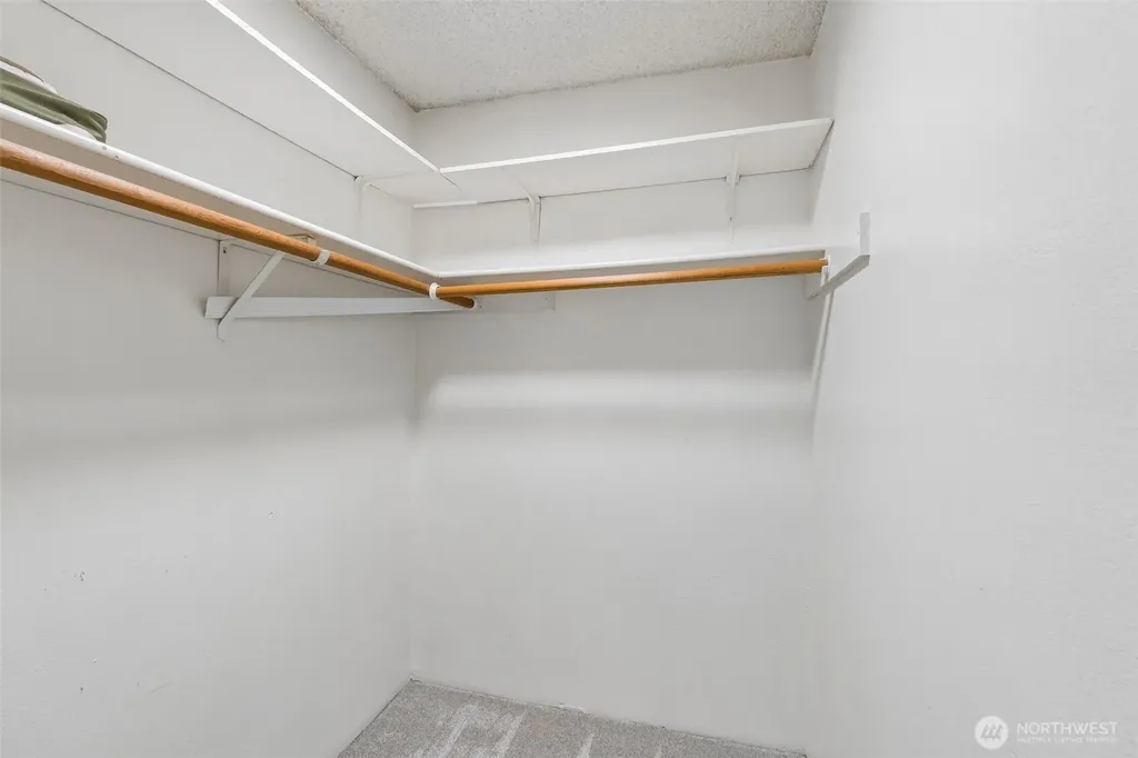 15214 NE 8th Street Bellevue WA 98005