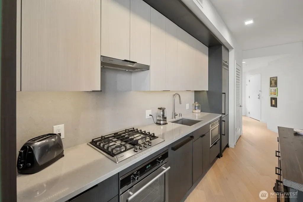 590 1st Avenue S Seattle WA 98104