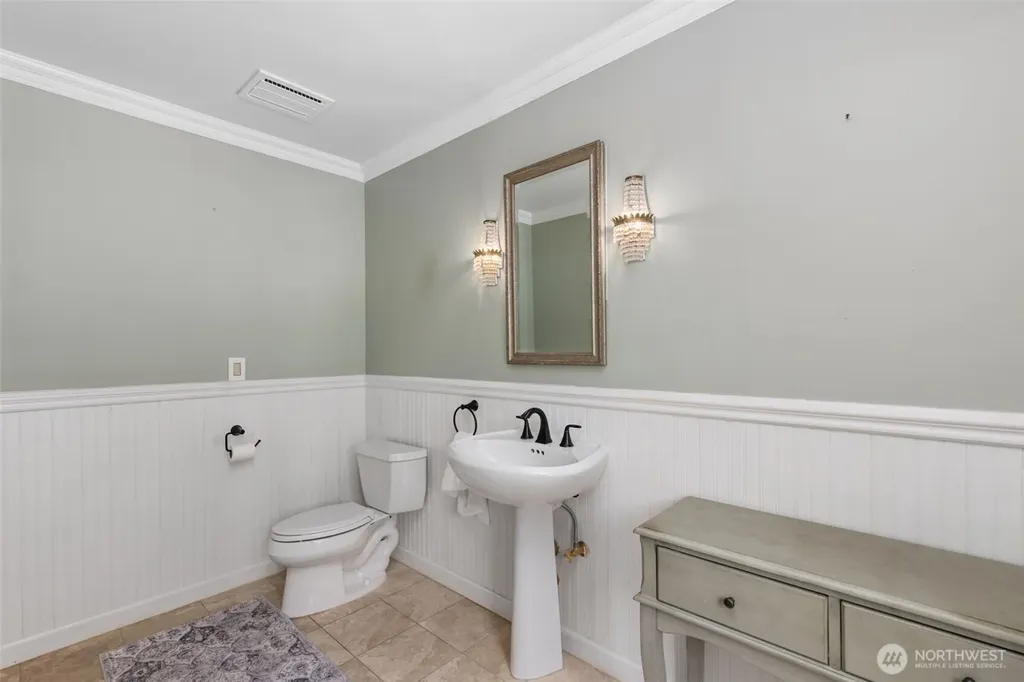 16530 76th Avenue W Edmonds WA 98026