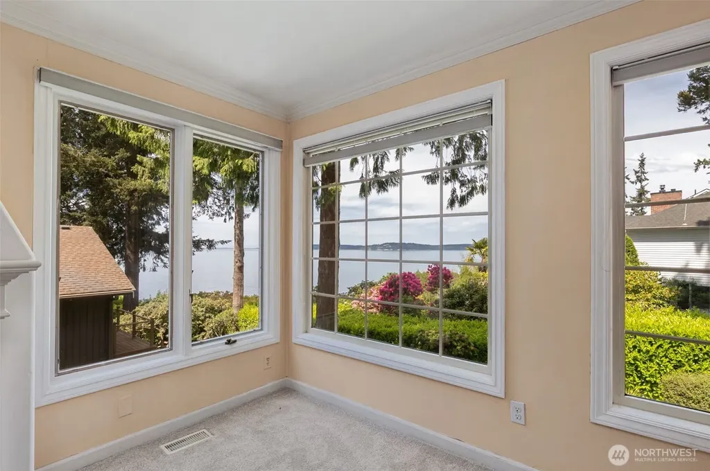 16530 76th Avenue W Edmonds WA 98026