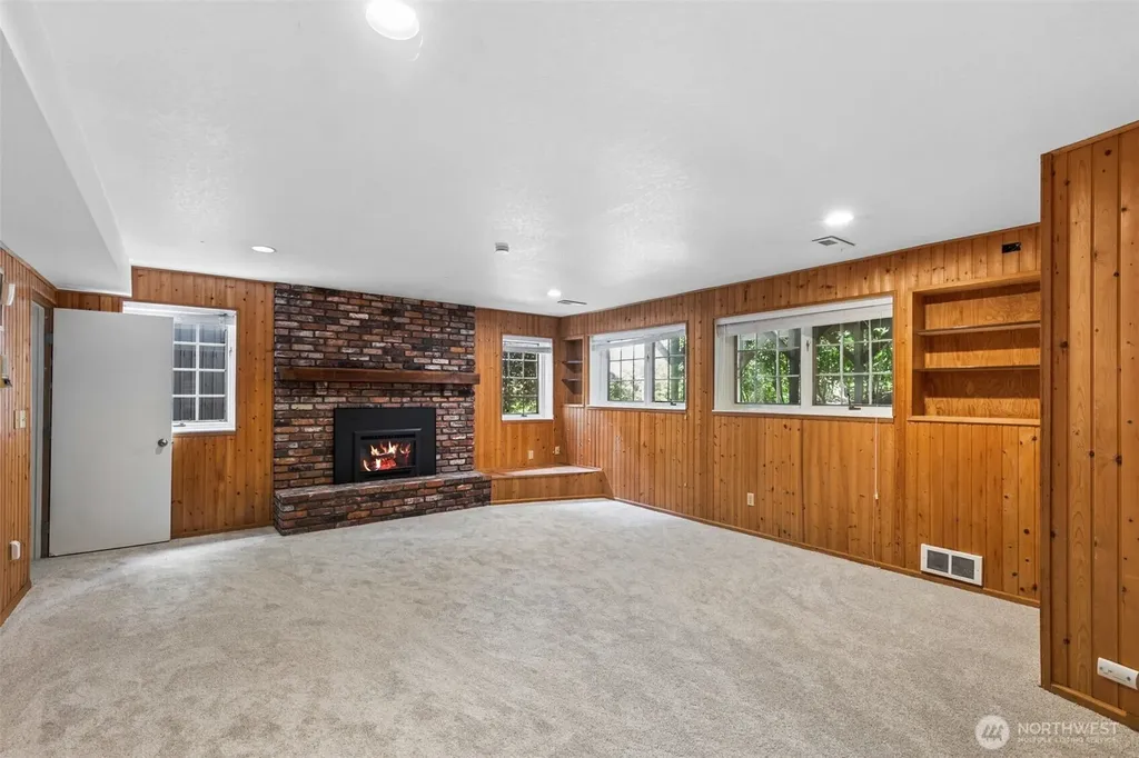 16530 76th Avenue W Edmonds WA 98026