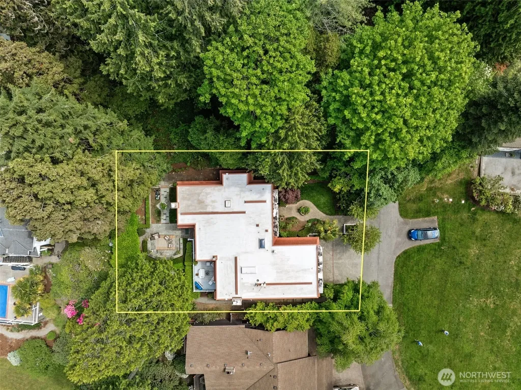16530 76th Avenue W Edmonds WA 98026
