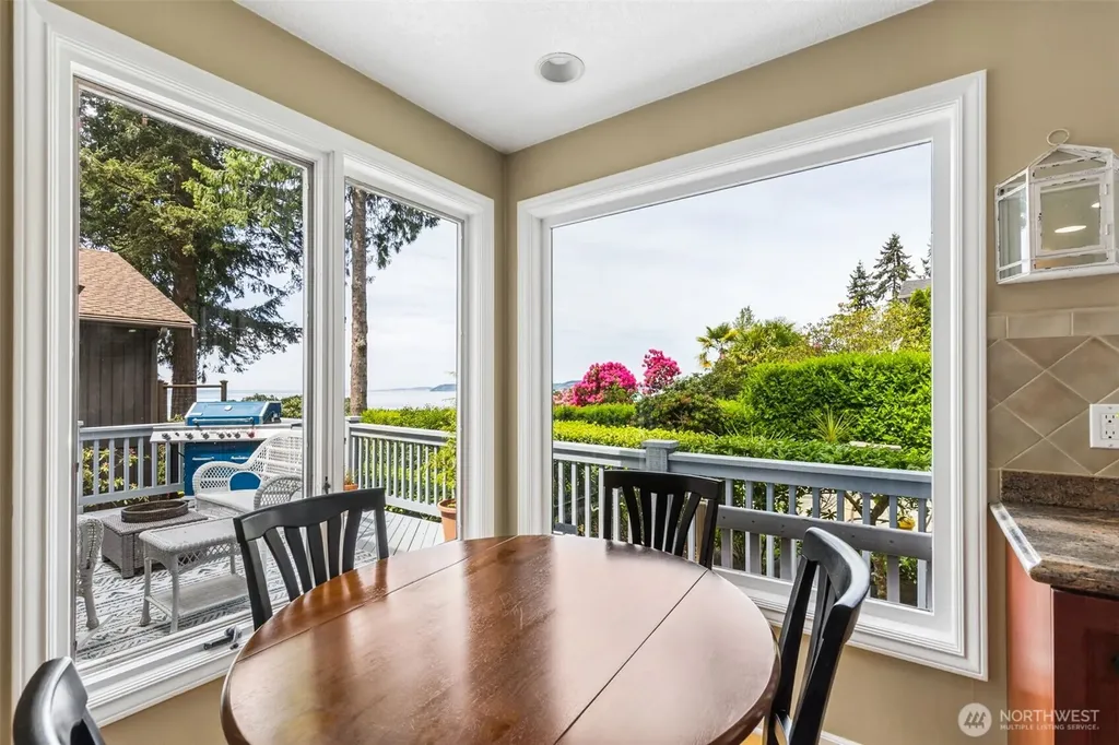 16530 76th Avenue W Edmonds WA 98026