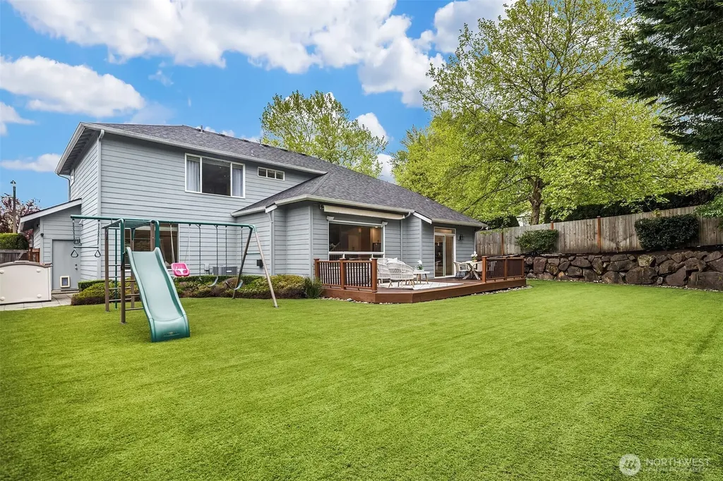 24865 NE 2nd Court Sammamish WA 98074