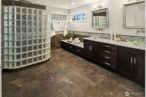 24865 NE 2nd Court Sammamish WA 98074