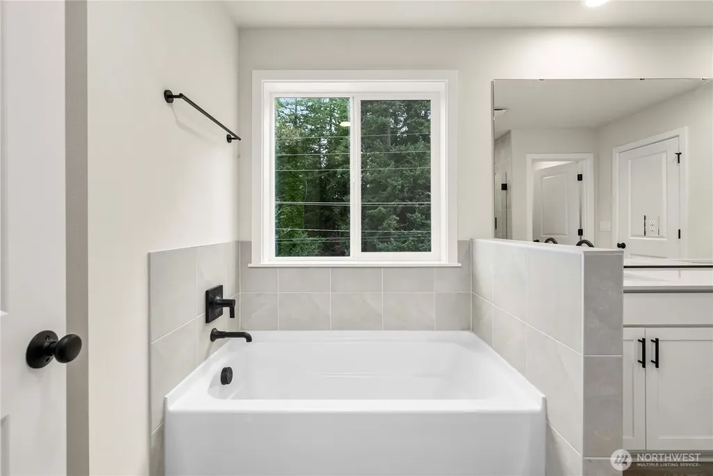 3958 Flat Top Drive Bremerton WA 98312