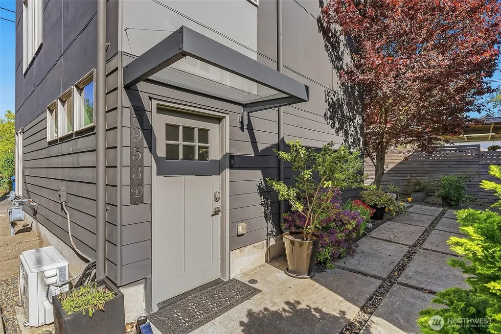 5953 Fauntleroy Way SW Seattle WA 98136