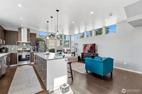 5953 Fauntleroy Way SW Seattle WA 98136