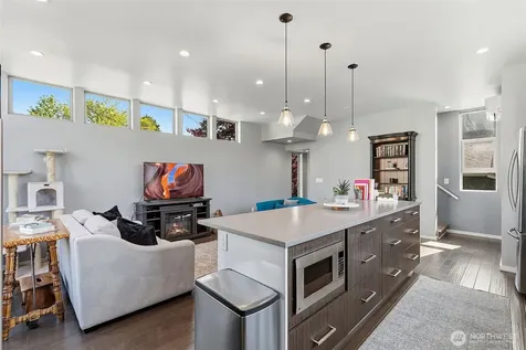 5953 Fauntleroy Way SW Seattle WA 98136