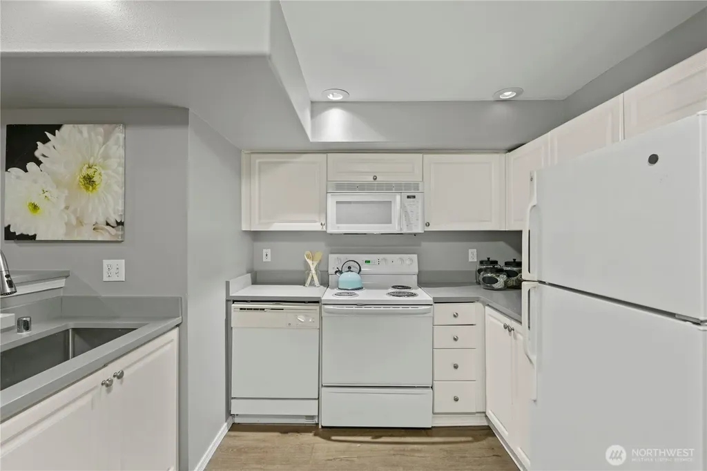 3318 30th Avenue SW Seattle WA 98126