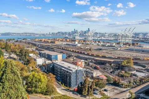 3318 30th Avenue SW Seattle WA 98126