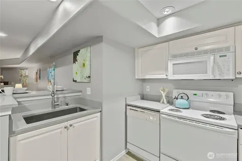 3318 30th Avenue SW Seattle WA 98126
