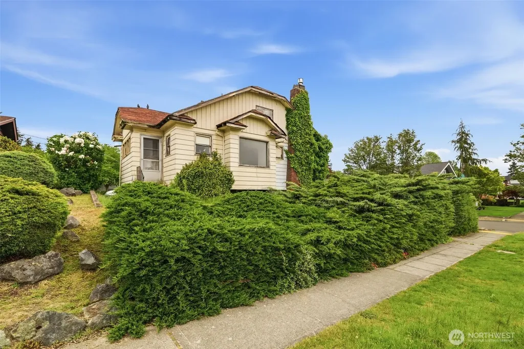 3704 N Tyler Street Tacoma WA 98407