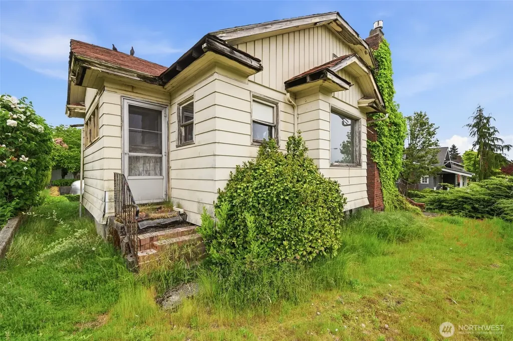 3704 N Tyler Street Tacoma WA 98407