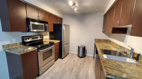 215 9th Street Kirkland WA 98033