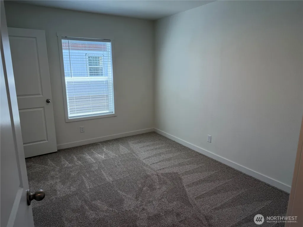 205 Pleasant Avenue Grandview WA 98930