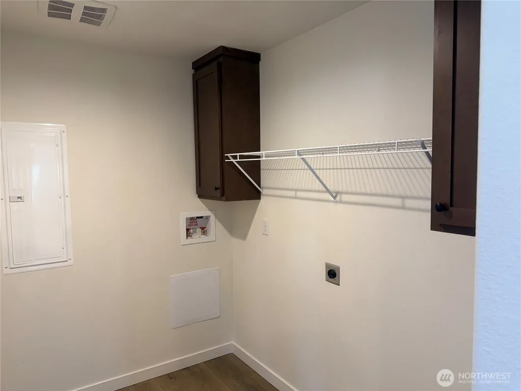 205 Pleasant Avenue Grandview WA 98930