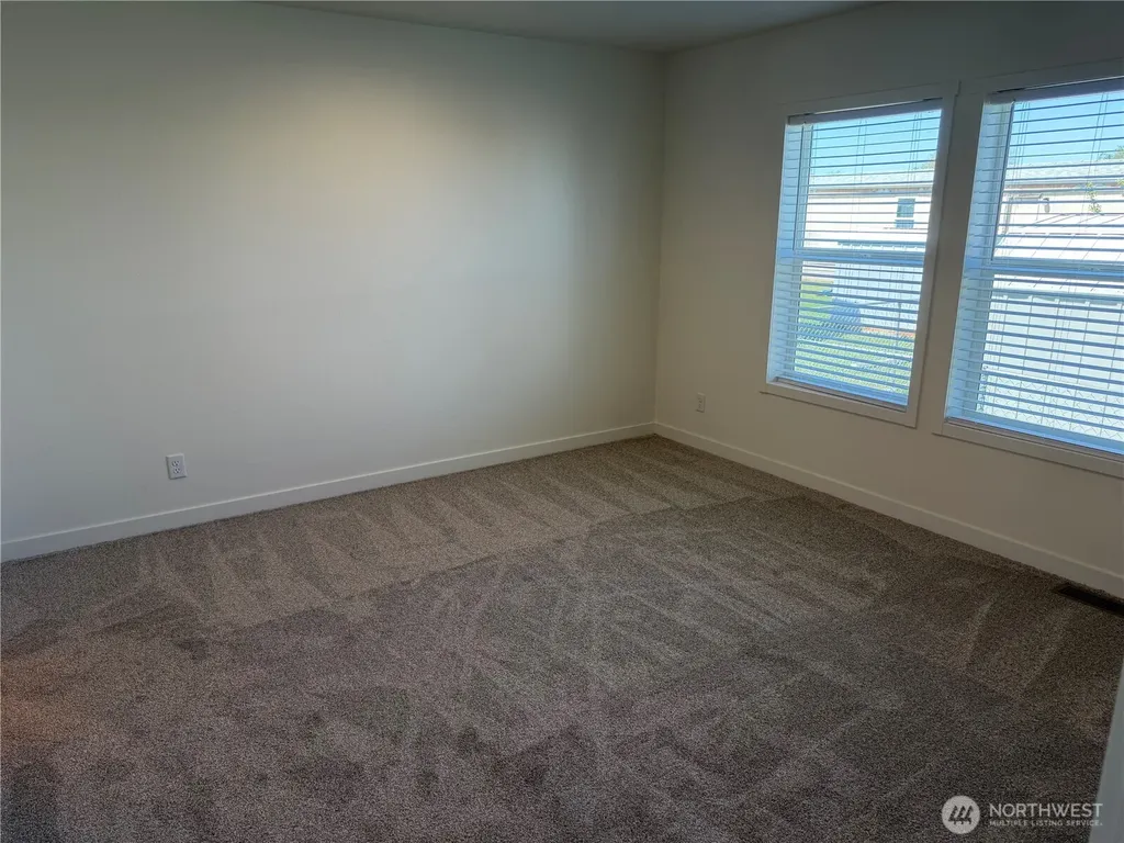 205 Pleasant Avenue Grandview WA 98930