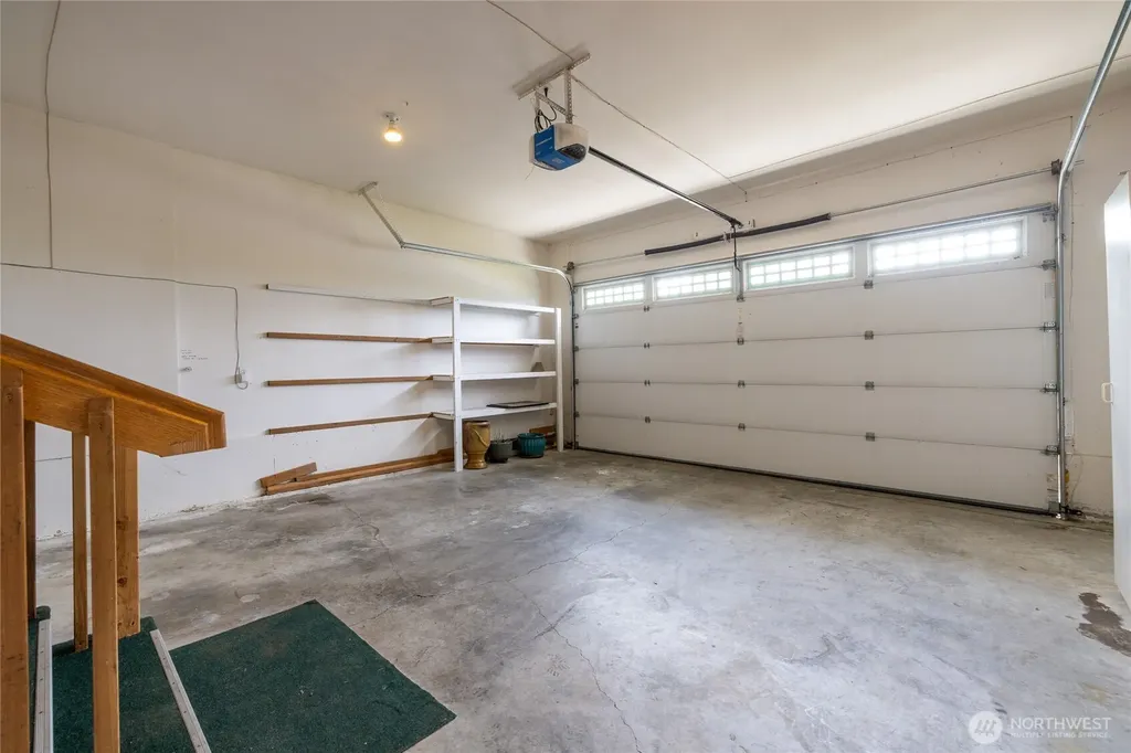 1069 5th Steilacoom WA 98388