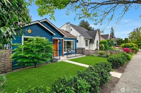 5232 38th Avenue NE Seattle WA 98105