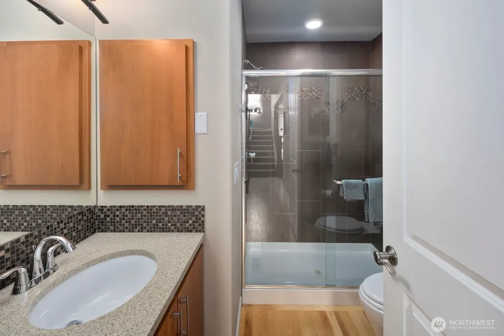 11236 108th Ave NE Kirkland WA 98033