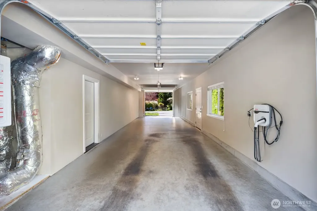 11236 108th Ave NE Kirkland WA 98033