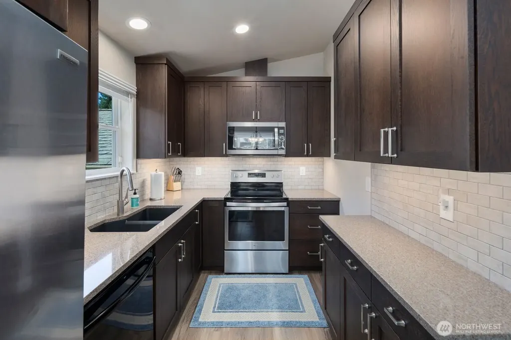 11236 108th Ave NE Kirkland WA 98033