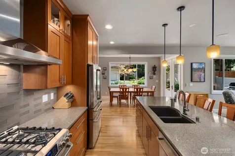 11236 108th Ave NE Kirkland WA 98033